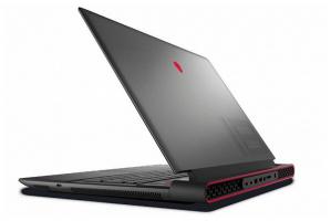 Alienware M18